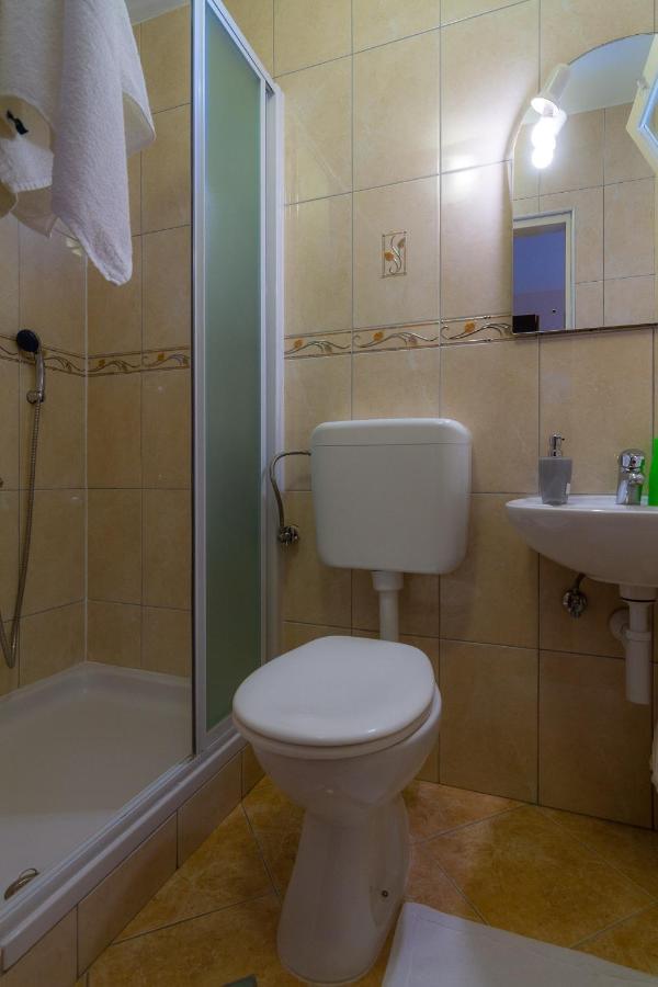 Apartman Haus Maja Banjol ภายนอก รูปภาพ