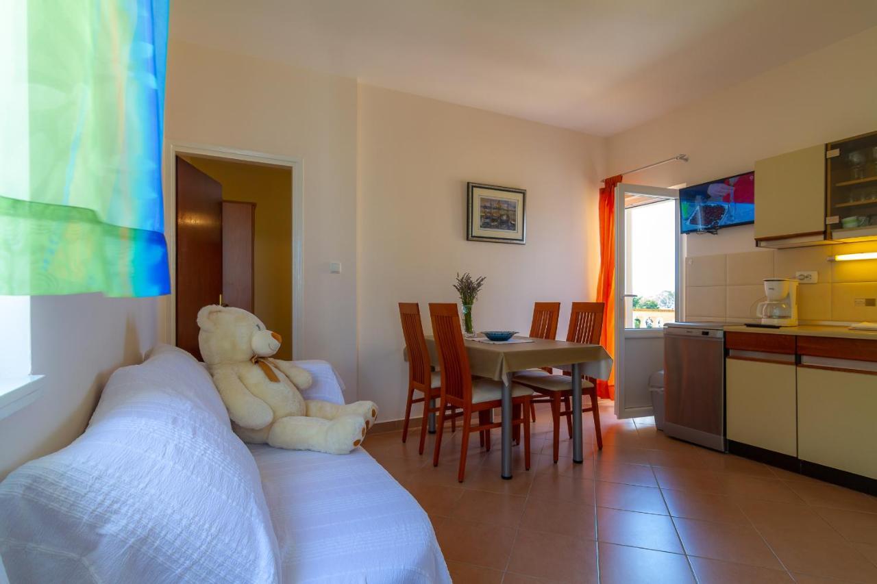 Apartman Haus Maja Banjol ภายนอก รูปภาพ