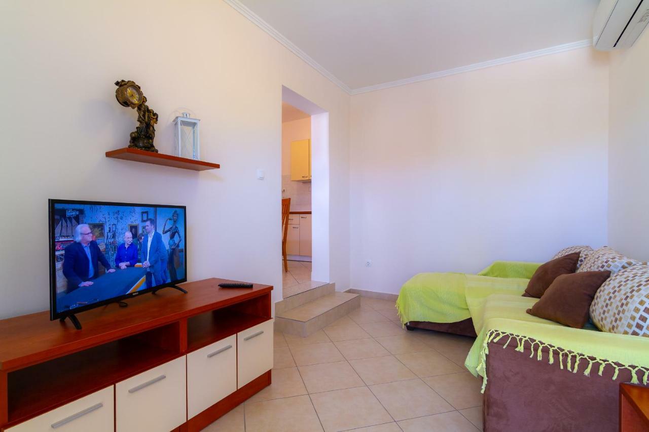 Apartman Haus Maja Banjol ภายนอก รูปภาพ